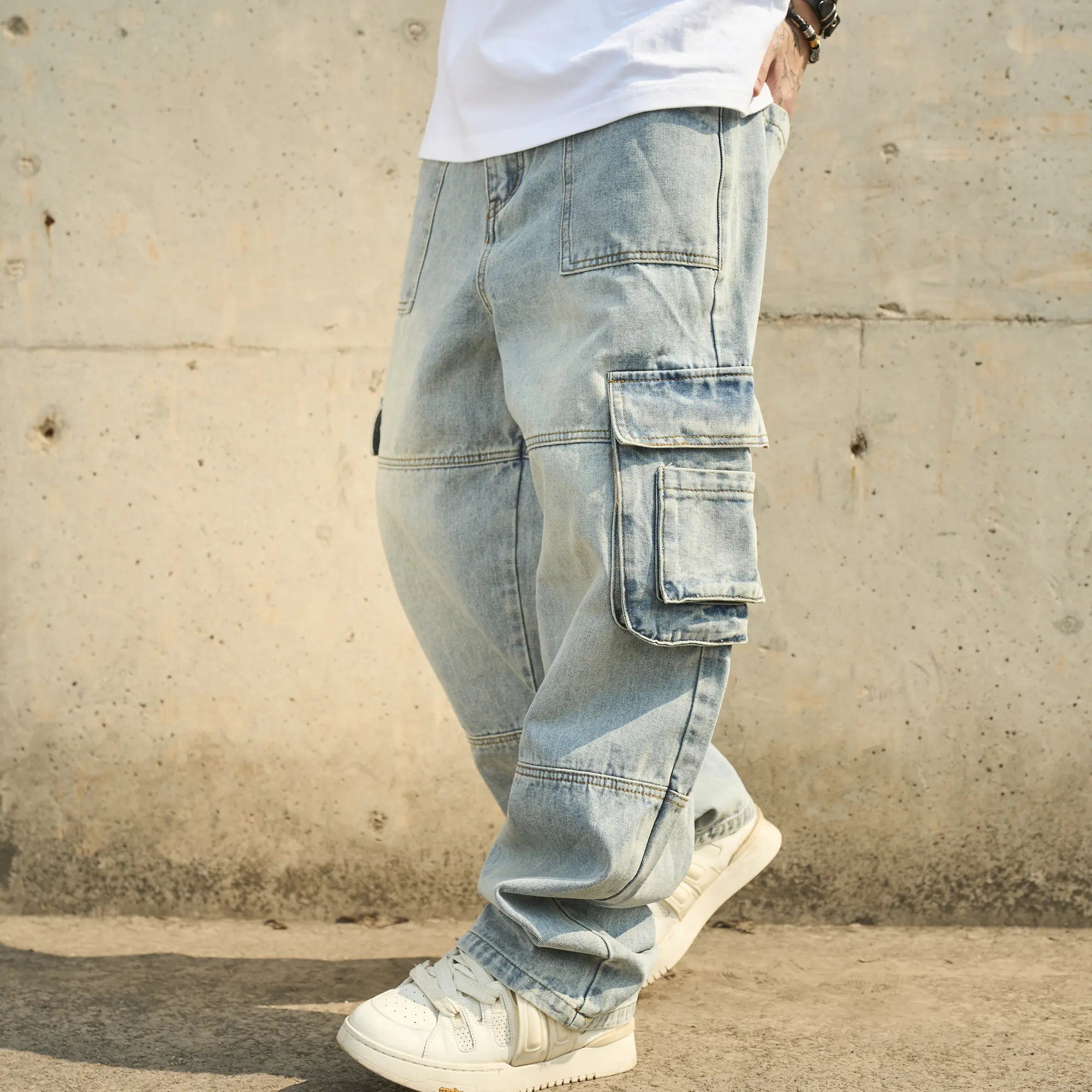 New Stylish Loose Men Multiple pockets Cargo Jeans Trousers Streetwear Male Solid color Straight Carpenter Denim Pants