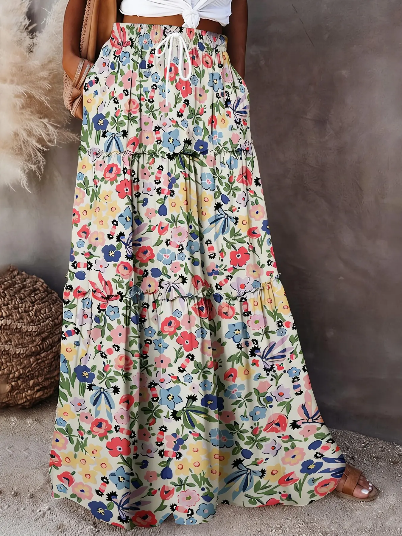 Digital printing sequined half-length skirt for spring/summer of 2025