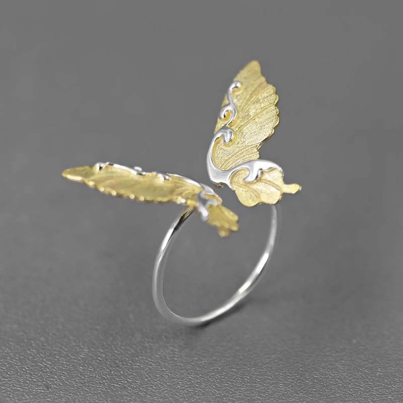 Vintage Butterfly Ring for Women, Adjustable Open Fit Unique Rings with Embossed Details and Artificial Gemstone, Unisex Jewelry, Vintage Embossed Ring