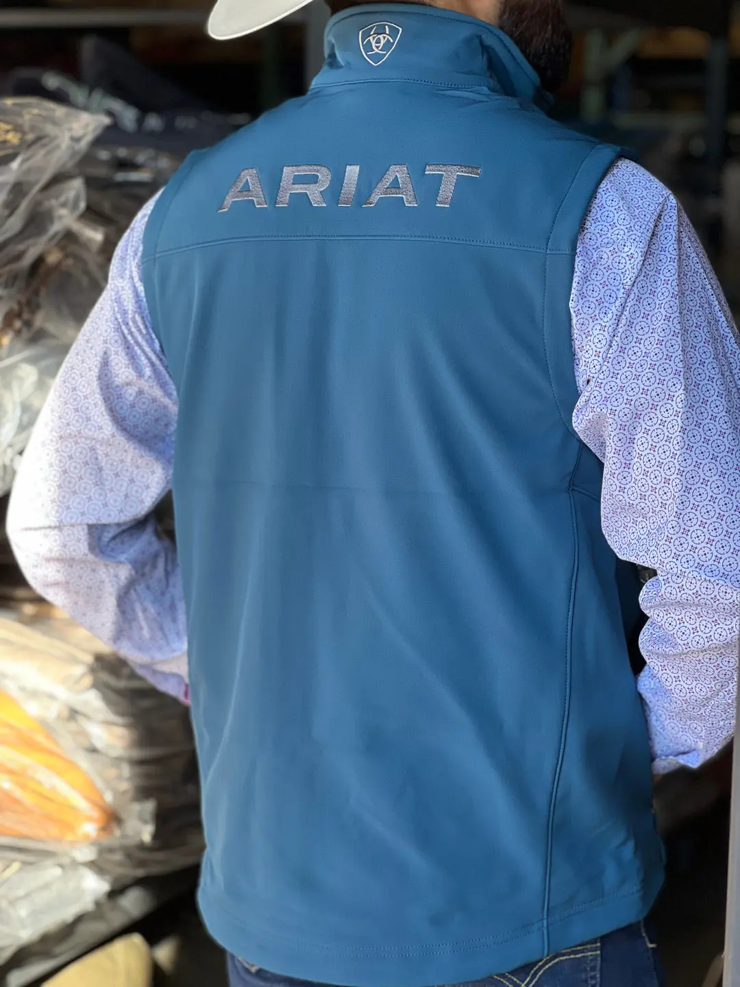 ARIAT MEN'S LOGO 2.0 MOJALICA BLUE SOFT-SHELL VEST