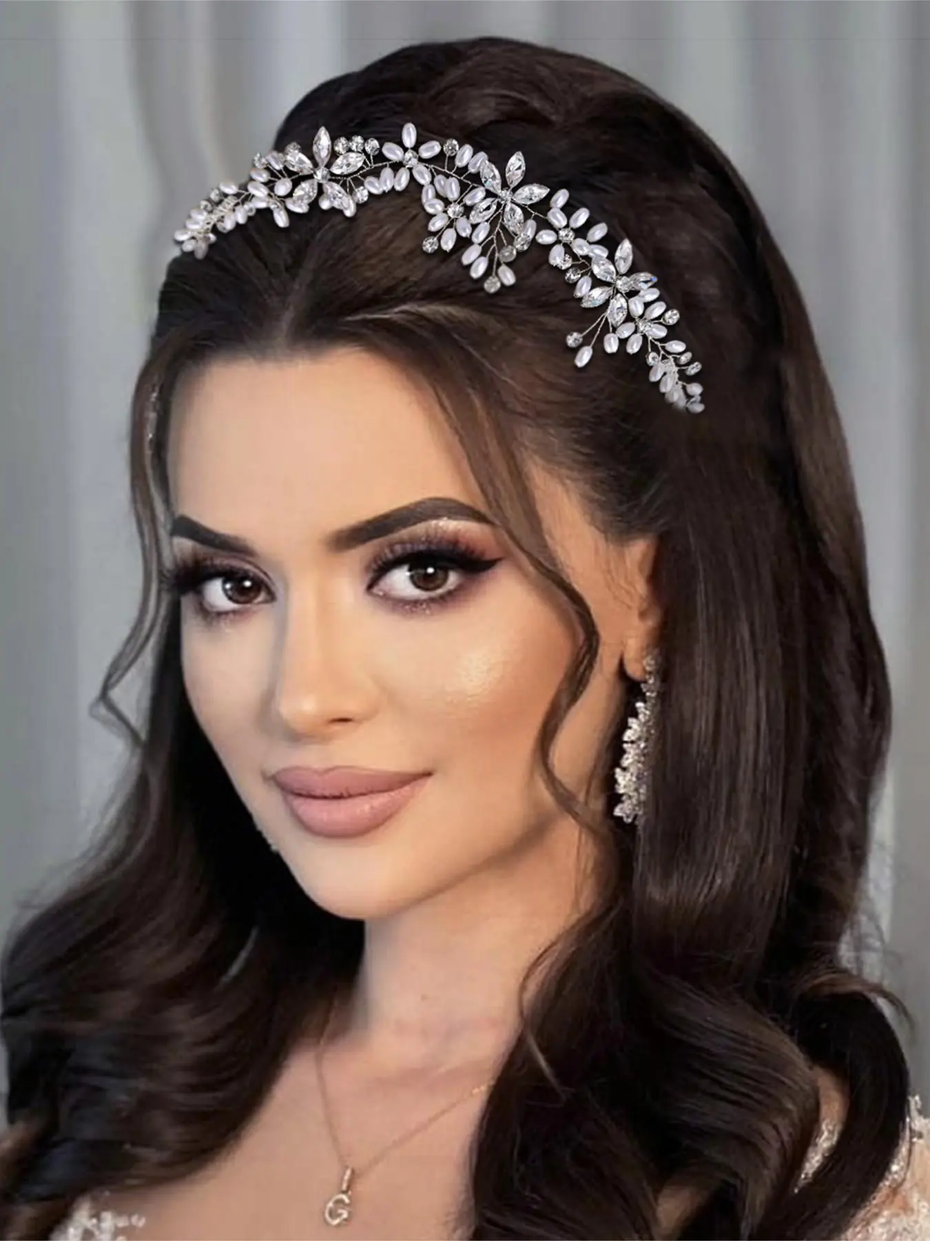 Faux Pearl & Rhinestone Decorated Bridal Headwear, Elegant Exquisite Bridal Headwear, Wedding Party Decor, Bridal Headwear for Wedding Party Decor, Tiara, Headpiece, Bridal Accessories, Hairpiece, Headband, Bridal Crown, Handcrafted Quality, Material