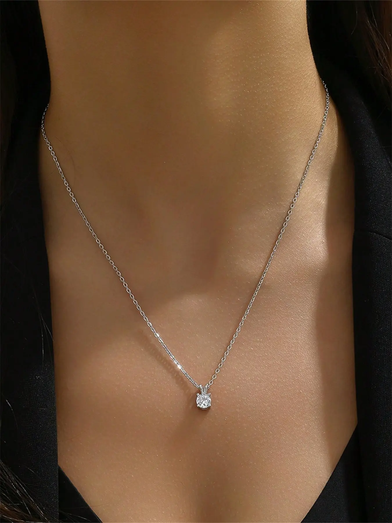 Dainty Single Round Zircon Pendant Necklace For Women Minimal Silver Thin Chain Elegant Daily Wedding Bridal Neck Jewelry