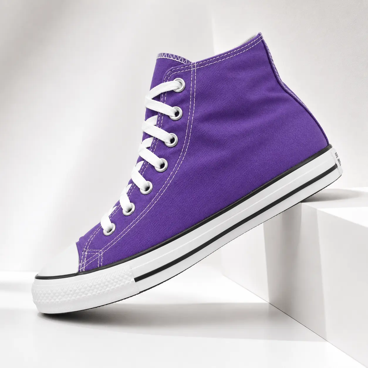 Chuck Taylor All Star Converse High Electric Purple 137833F Unisex Fashion Sneaker New