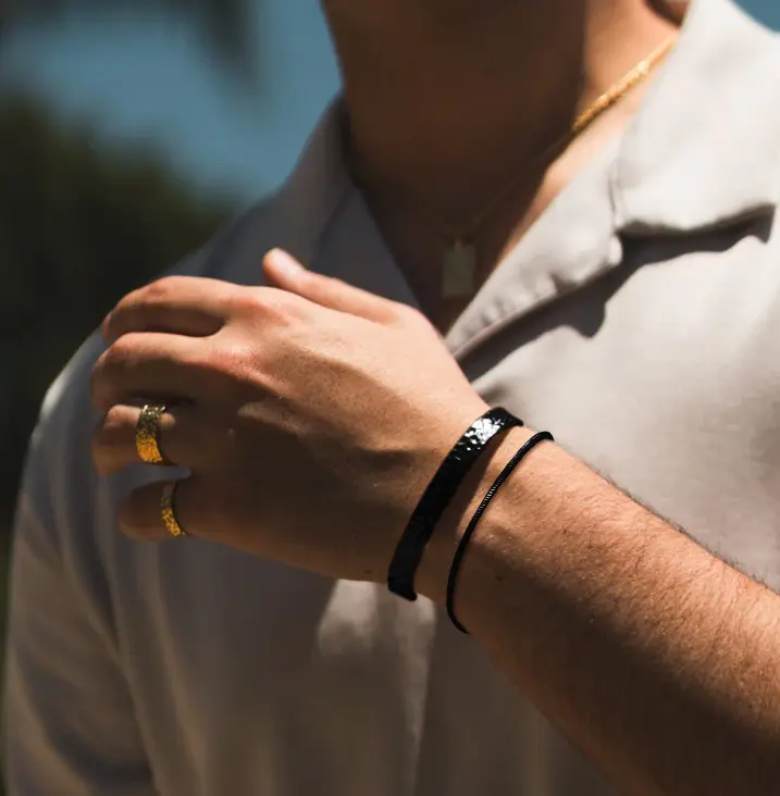 Dearmay Men’s Black Double-Layer Bracelet - 6mm Hammered Bangle with 2mm Square Snake Chain, Modern Minimalist Jewelry, Cool Style Accessory, Ideal Gift Option, Men's Jewelry