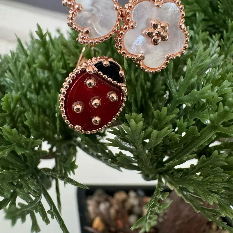 Anillo abejita