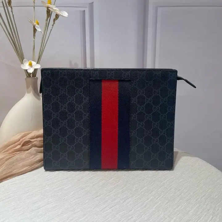 Pre-owned Gucci Black GG Supreme Web Large Zip Pouch 23756964