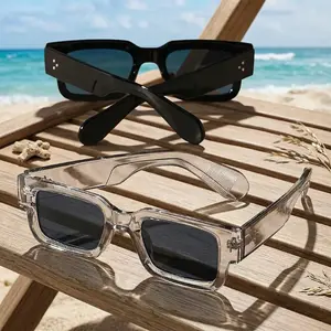 Retro Square Frame Sunglasses Set 2PCS PC Material Thick Frame Sun Shades for Men Women Anti Glare Vintage Travel Beach Party Fashion
