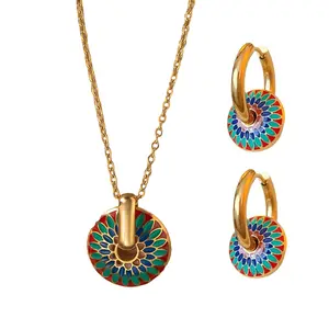 Vintage Daisy Pattern Necklace Earrings Metal Steel Pendant Neckchain Jewelry