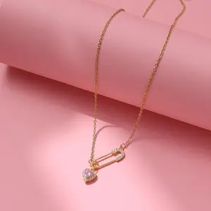 Women's safety pin necklace Gold crystal heart pendant Cross CZ Paper clip Pink gemstone necklace Fashion jewelry Fashion necklace CZ Bladenecklace