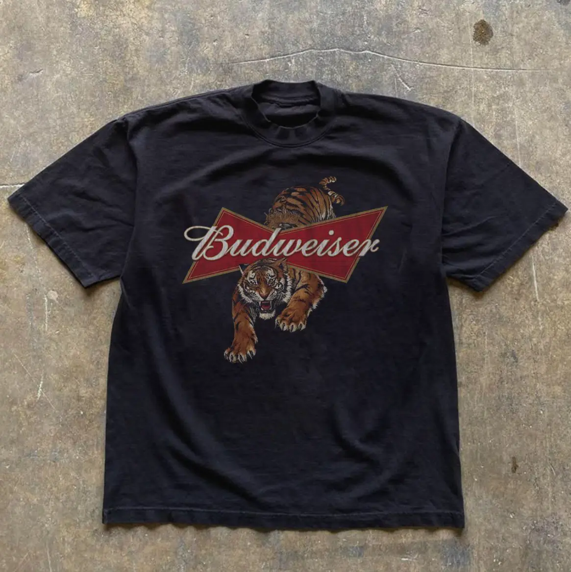 Vintage Style Budweiser Tiger Graphic Tee Womenswear Top