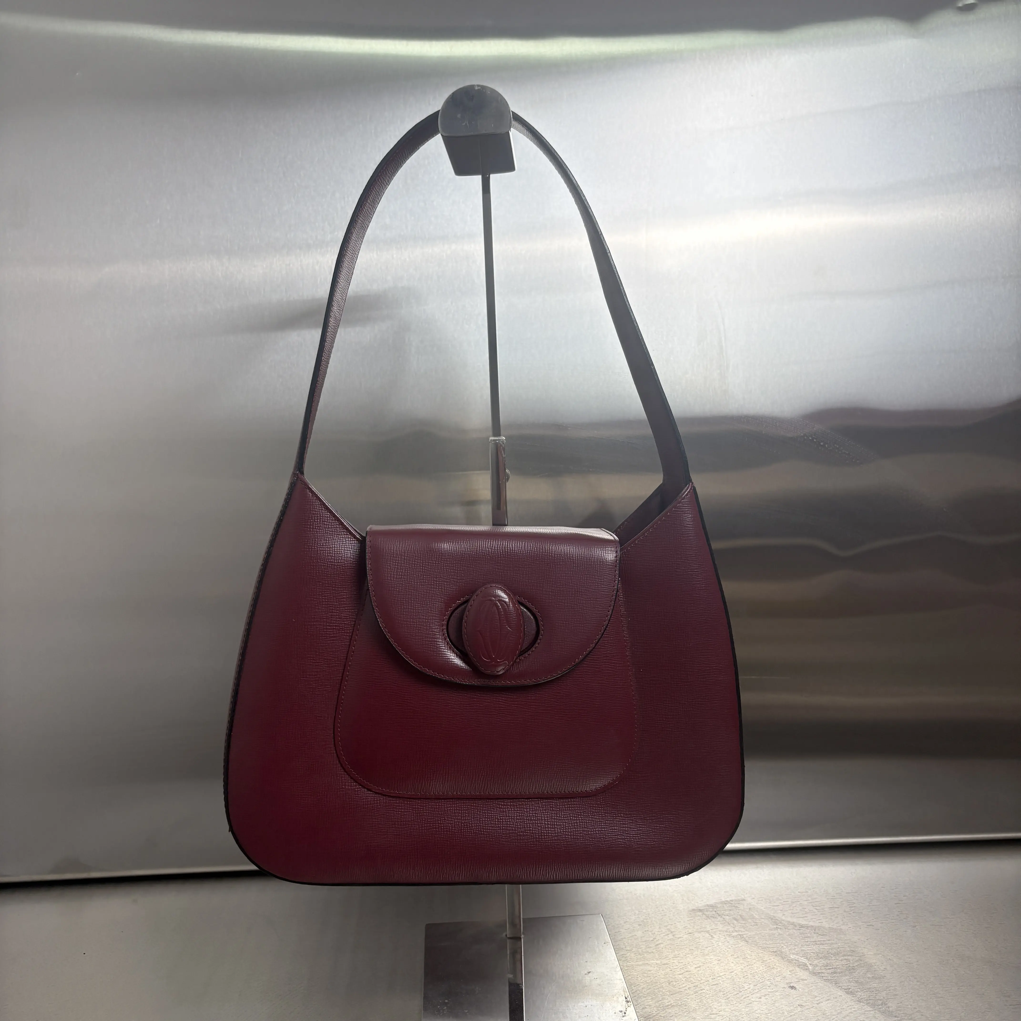 Pre-owned Calfskin Shoulder Bags Cartier Burgundy Leather Hobo Bag