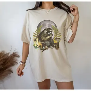 Raccoon Shirt Cottagecore Shirt Indie Graphic T-shirt Indie Clothing Cottage Core Clothes Cottagecore Clothing Goblincore Clothing Alt Clothes