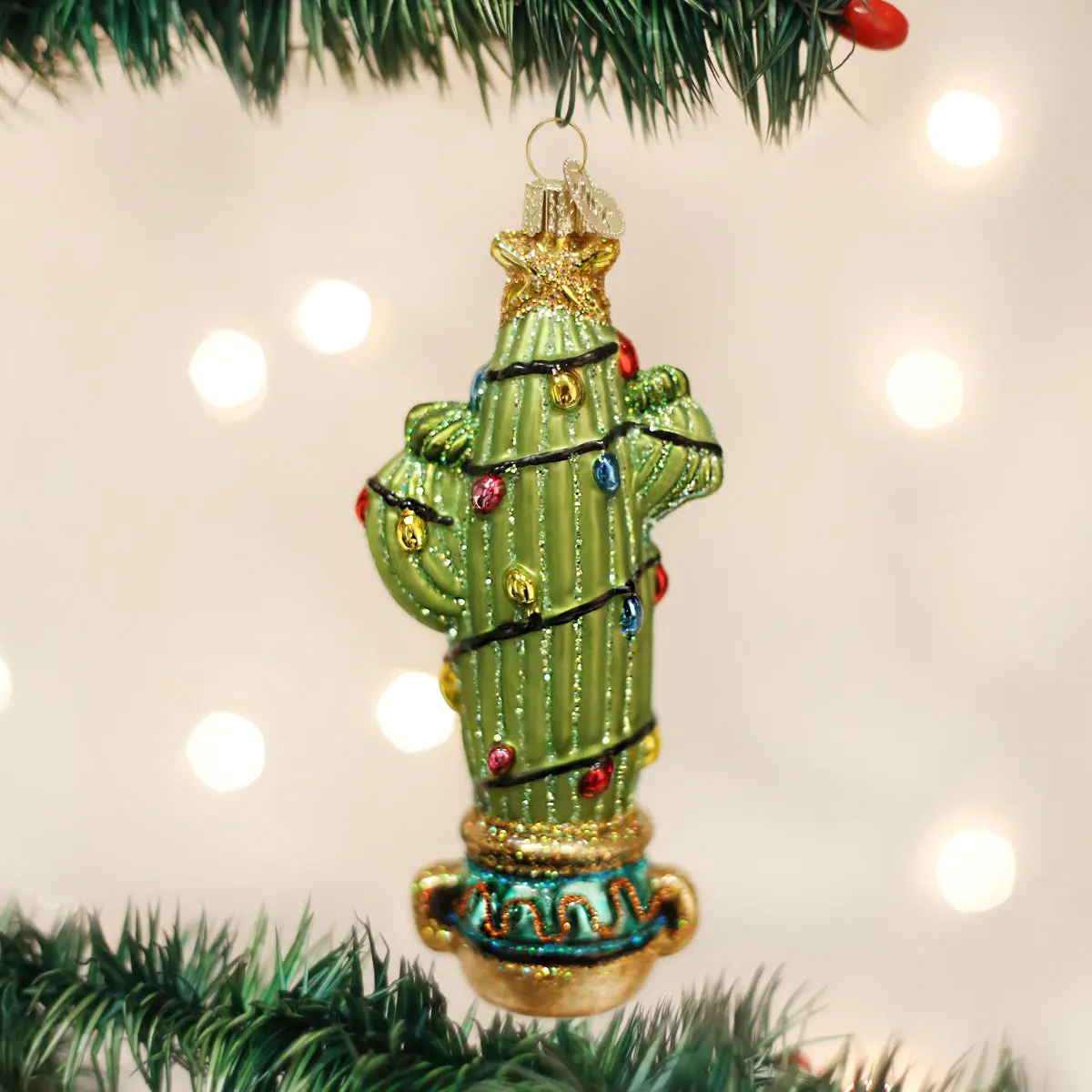Handcrafted Brightly Colored Carefully Mouth-Blown Glass Christmas Cactus Decorative Ornament, Festive Home Decor Ornament for Holiday Home Supplies