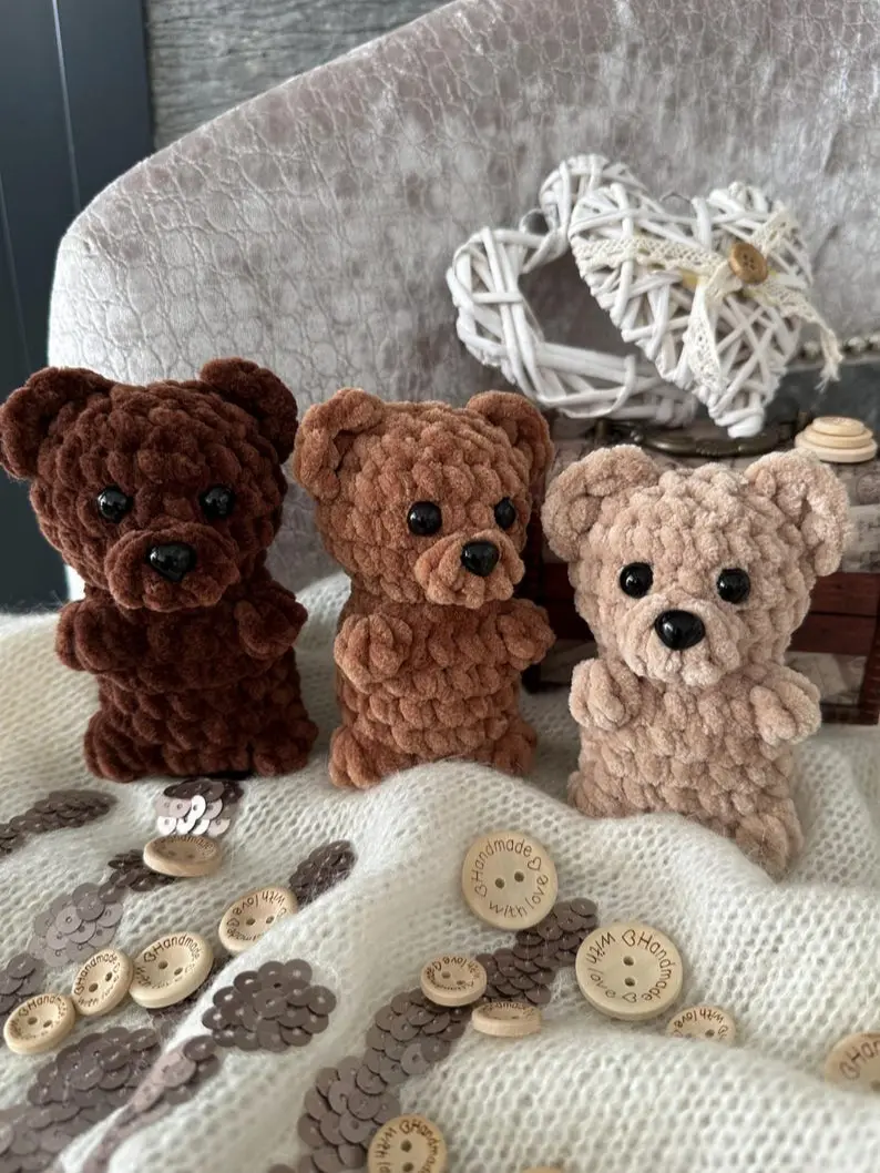 Crochet Little Bear Plushie - Handmade Cute Bear Amigurumi Gift, Keychain & Decor (Handmade goods will be made by hand so the production time will be a little longer)