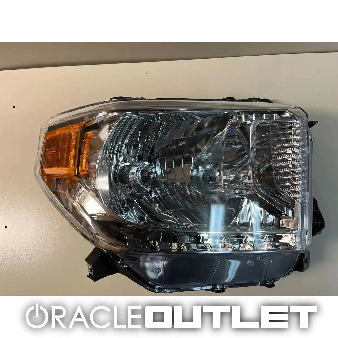 NEW Eagle Eye 2014-2015 Toyota Tundra Passenger Side Head Light - TY1240-B001R | ORACLE Outlet | GRADE B