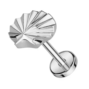 Seashell Threadless Titanium Labret