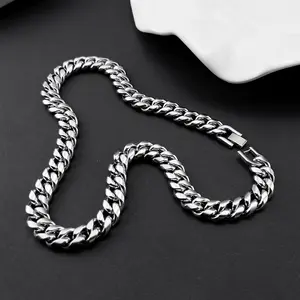Cuban Link Chain Stainless Steel Necklace 24inch/28inch Chains For Men 10mm Wide Silver Chain For Men,Hypoallergenic & Tarnish-Resistant, Durable Hip Hop Jewelry for Daily Wear