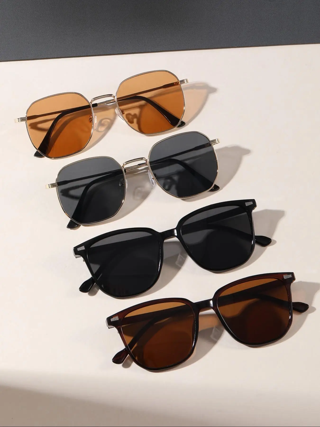 Unisex Casual Minimalist Multicolor Tinted Sunglasses As Gift, Trendy Vintage Sunglasses, Chic Versatile Accessories for Travel & Driving Use