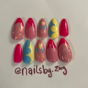 Pinky Pie My Little Pony MLP press on hand painted medium almond shape nails