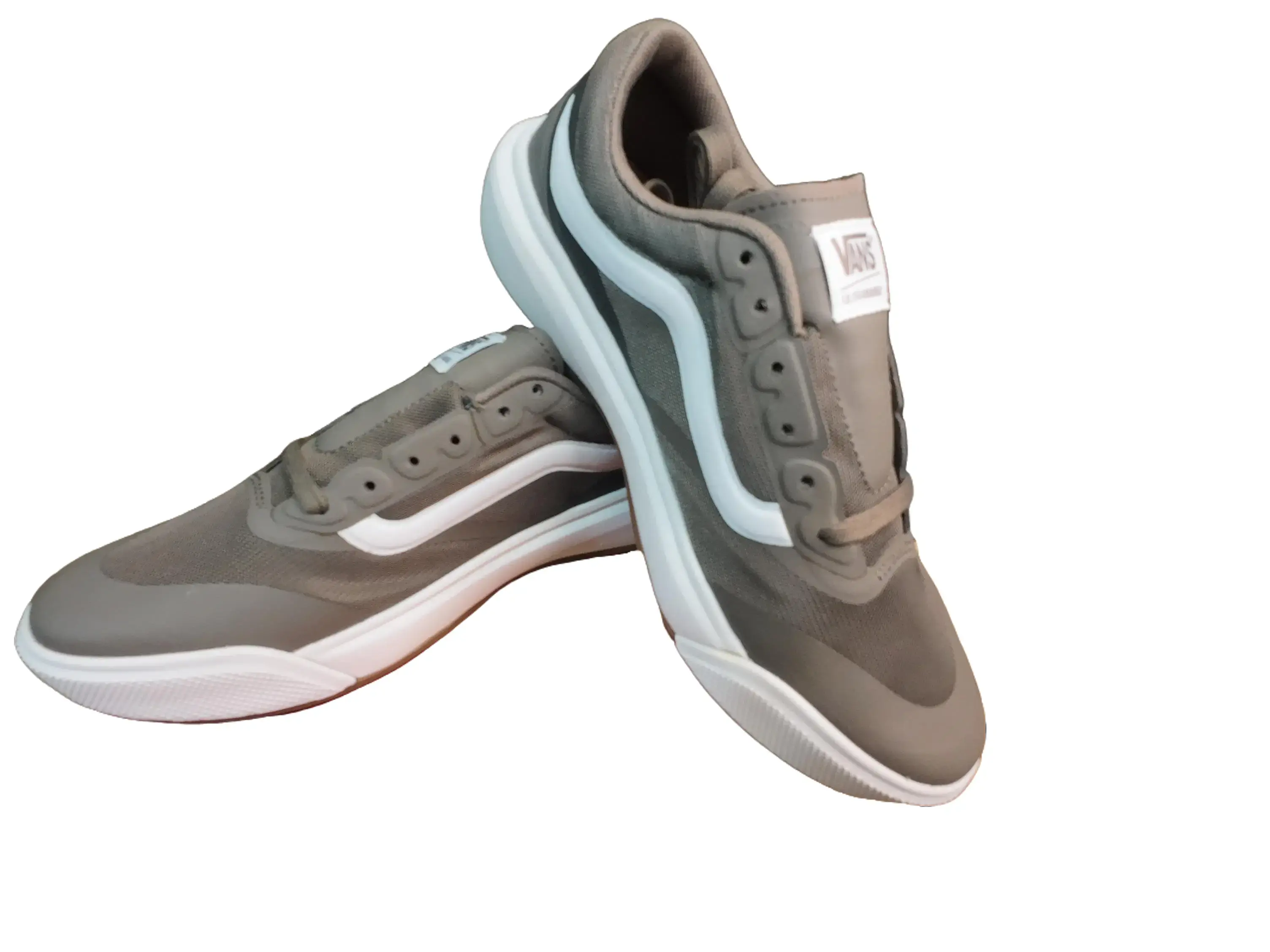Unisex Ultra Range 2.0 RW Skate Sneakers - Bungee Cord Mesh Upper, Breathable Athletic Training Shoes, Multi-Size Casual Sports Footwear