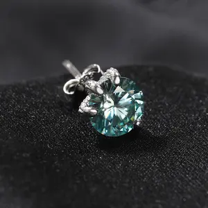 S925 Silver Moissanite Dragon Claw Stud Earrings—Unisex, 0.5–1 Carat VVS1 Single-Stone Fine Jewelry, Minimalist Style Earrings