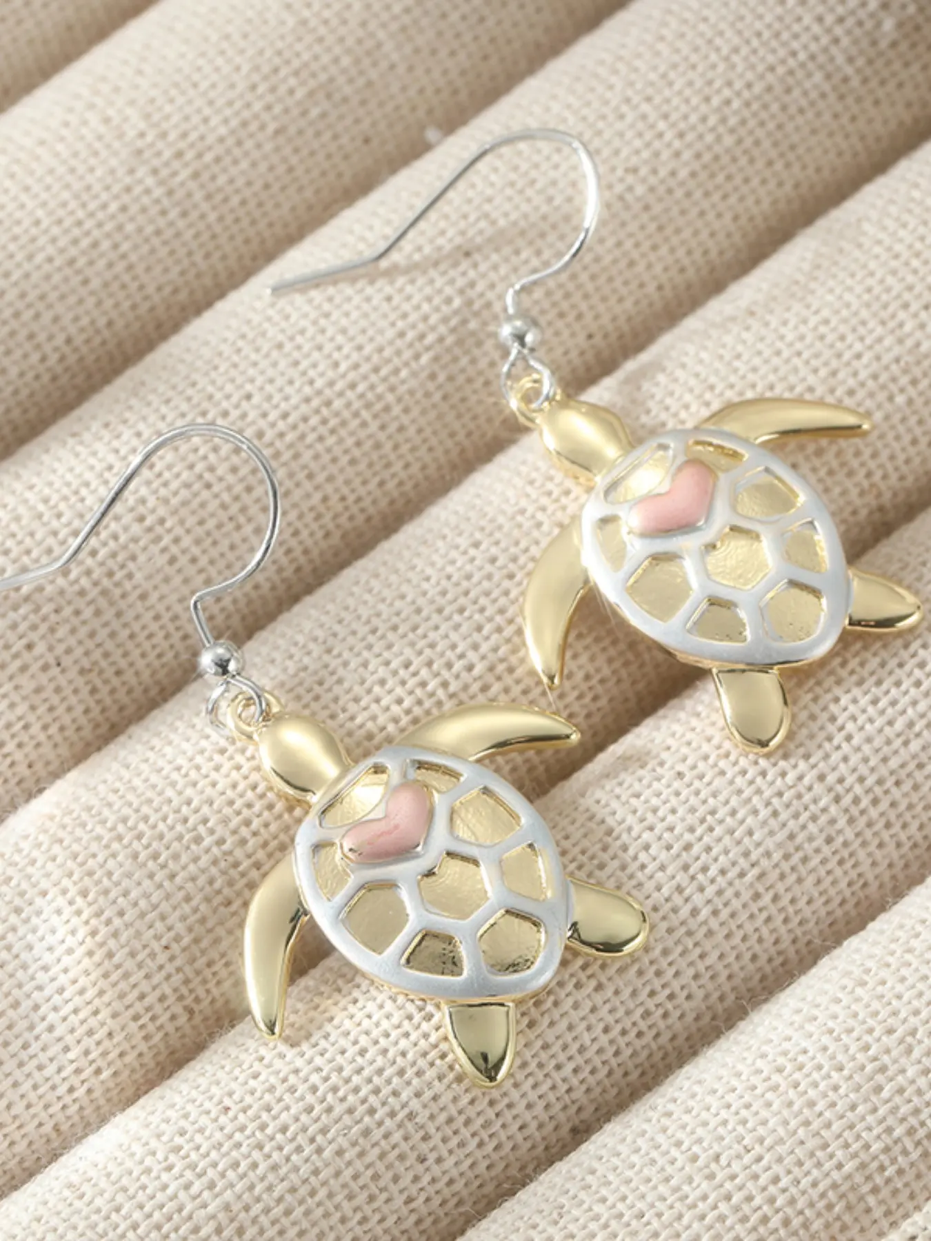 Heart-Shaped Turtle Animal Pendant Earrings, Fashionable and Creative Copper Jewelry Gift, Perfect for Holidays and Parties, All Seasons