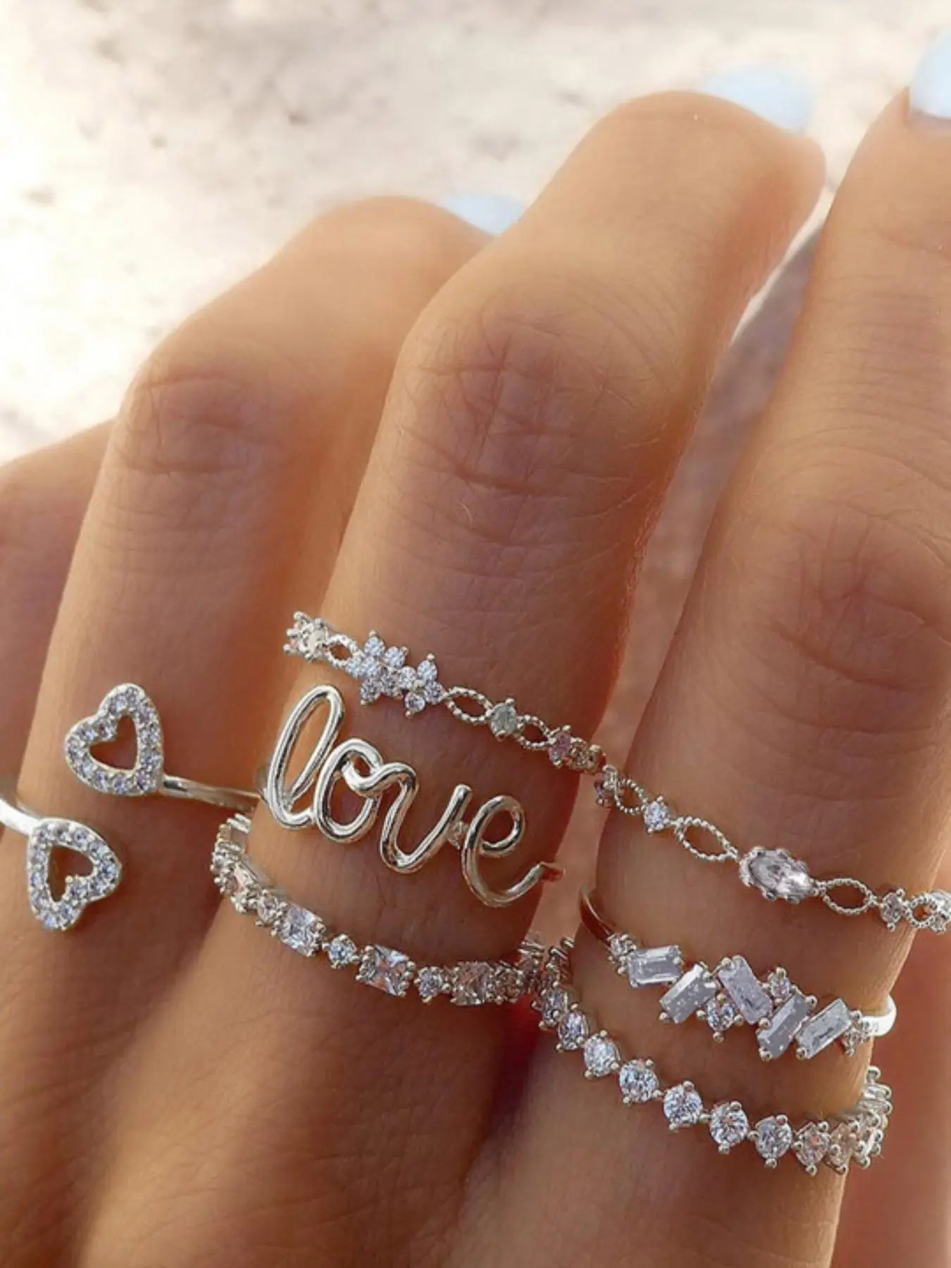 Fashion Hollow out Heart & Letter Design Rhinestone Decor Ring for Valentine's Proposal, Fashion Jewelry for Galentinesparty, Daily Clothing Decor, Tr