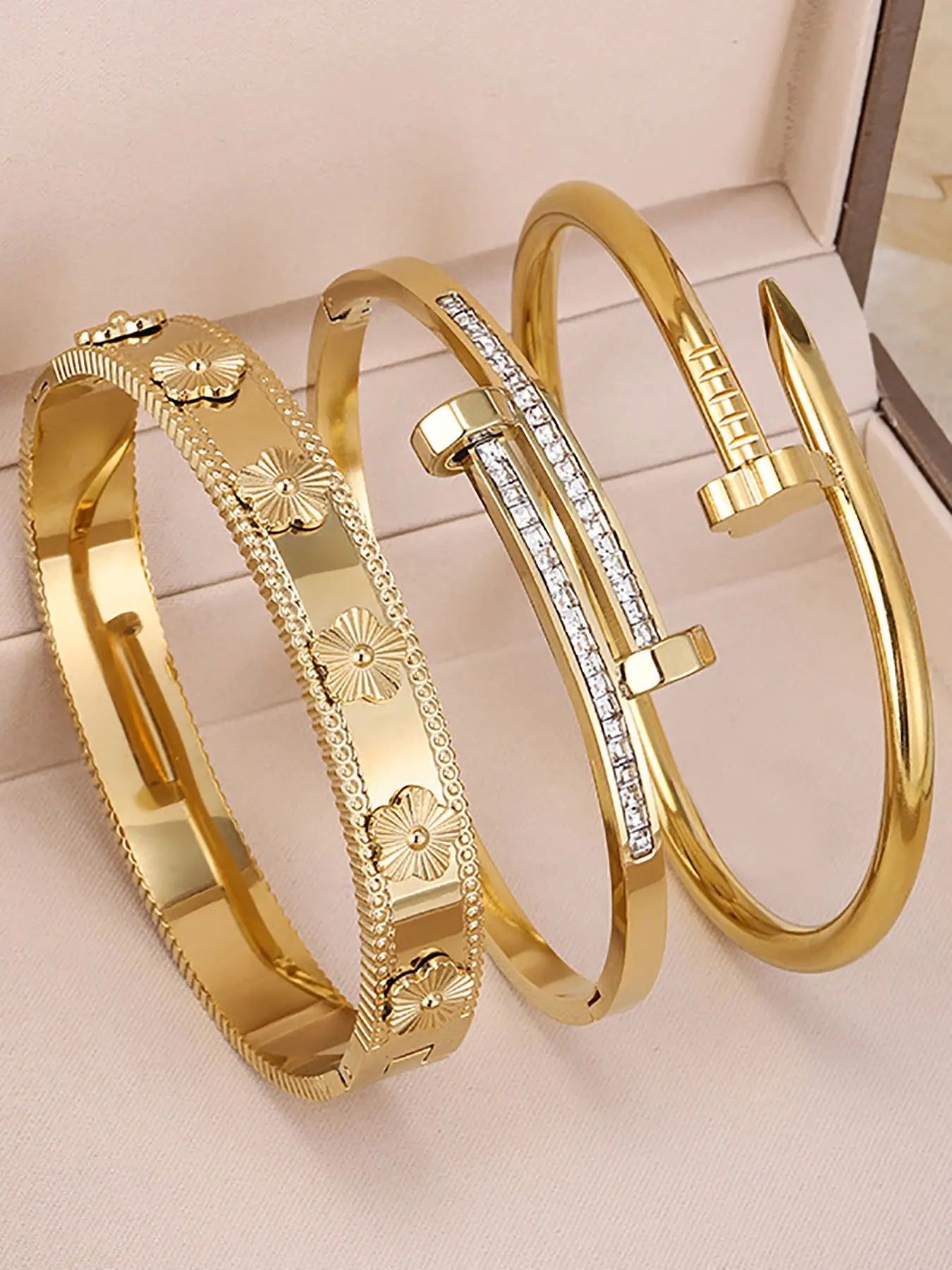 3pcs Women's Stainless Steel Stackable Bracelet Set, Durable Bracelet, Elegant Floral Design, Boho Style, Perfect Gift, Decorative Cuff Bracelets, Elegant Bangle for All Seasons