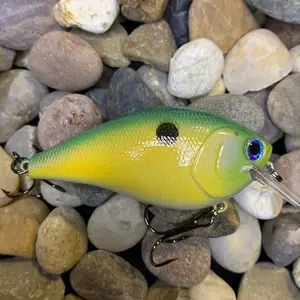 Mayhem Custom Painted 2.5 Square-Bill Shallow Diving Crankbait (Lemon/Lime)