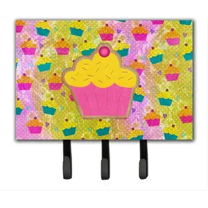 Carolines Treasures  6 x 9 In. Cupcake Leash or Key Holder