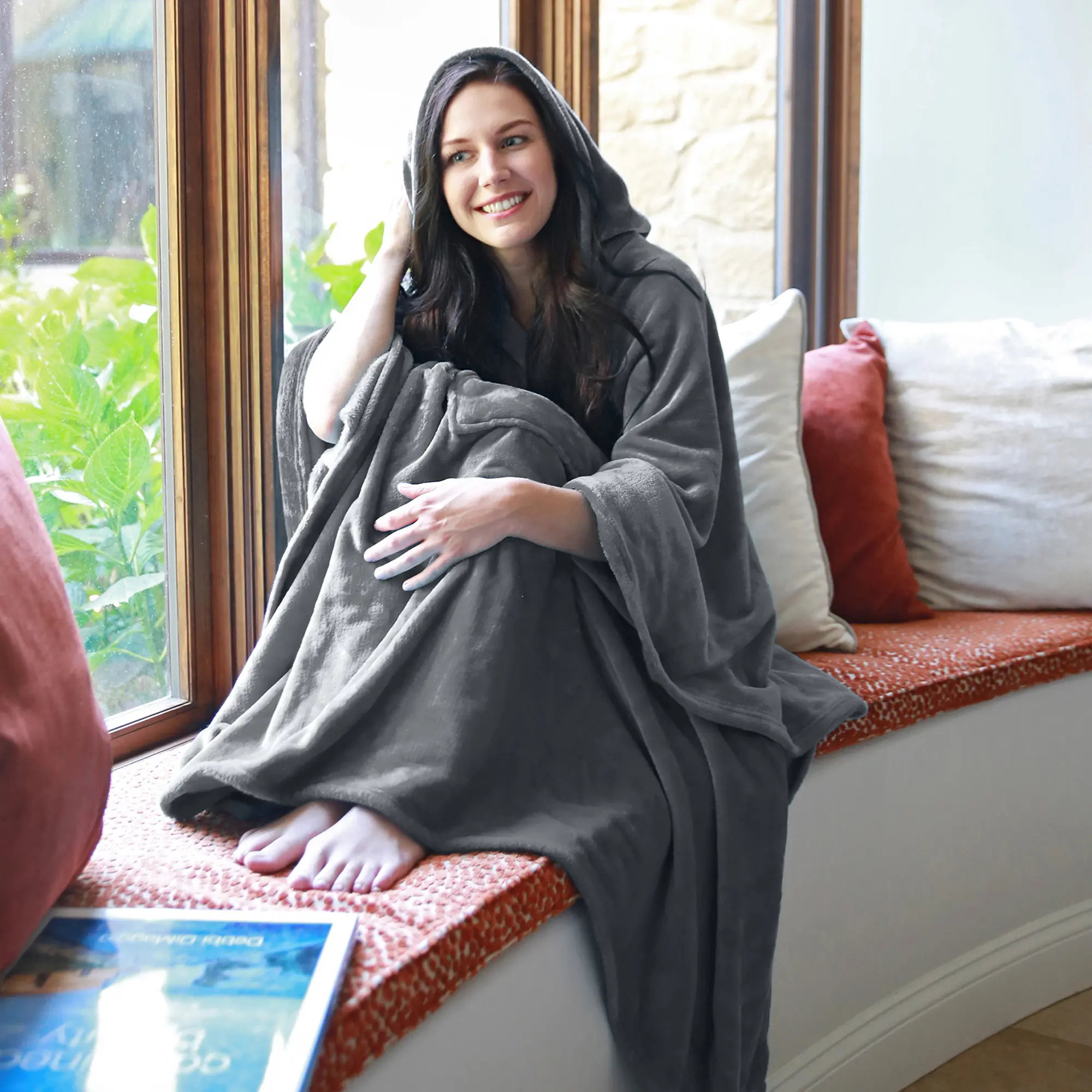 Catalonia Hooded Wearable Blanket Poncho for Adult Women Men, Fleece Wrap Blanket Cape with Hood