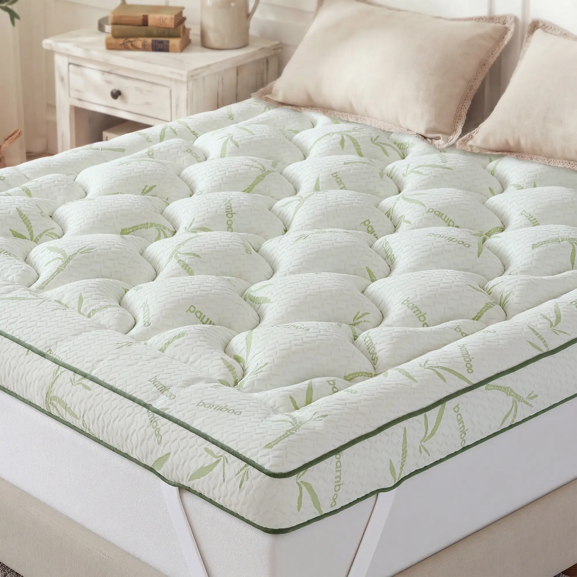 [Back Pain Relief] Raybee 1200gsm Bamboo Fiber Mattress Topper  Pad for Pressure Relief & Better Sleep, 2-4 Inch Microfiber Filling Mattress Protector Cover, Quilted, Machine Washable for Up tp 12" Mattress, Anti-slide, Twin, Full, Queen, King