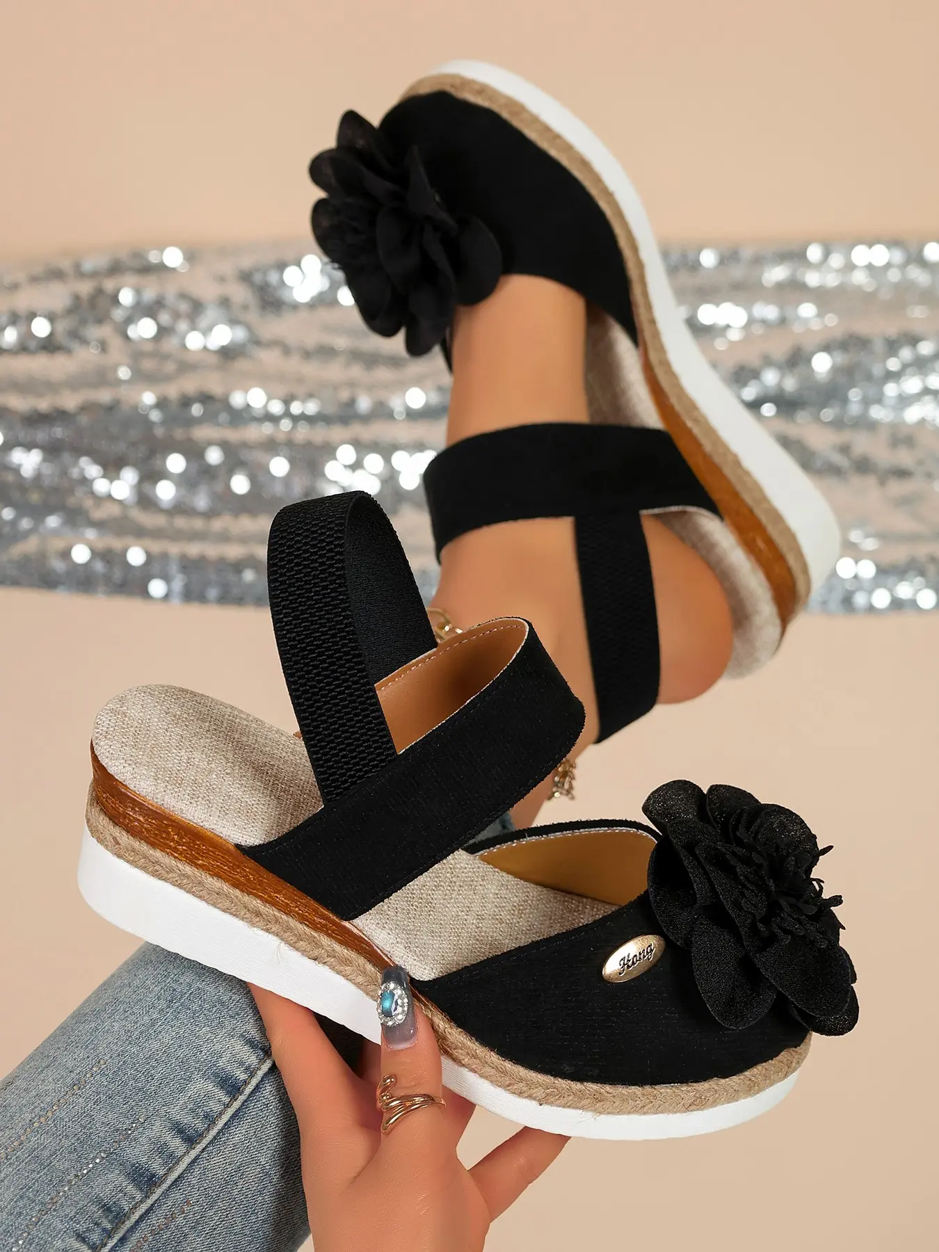 Women's Floral Straw Wedge Sandals, Closed Toe Elastic Strap Thick Sole Shoes, Bohemian Summer Vacation Footwear, Casual Textile Upper, Bohemian Style Sandals, Floral Wedges, Bohemian Trending Sandals, Boho Style Sandal