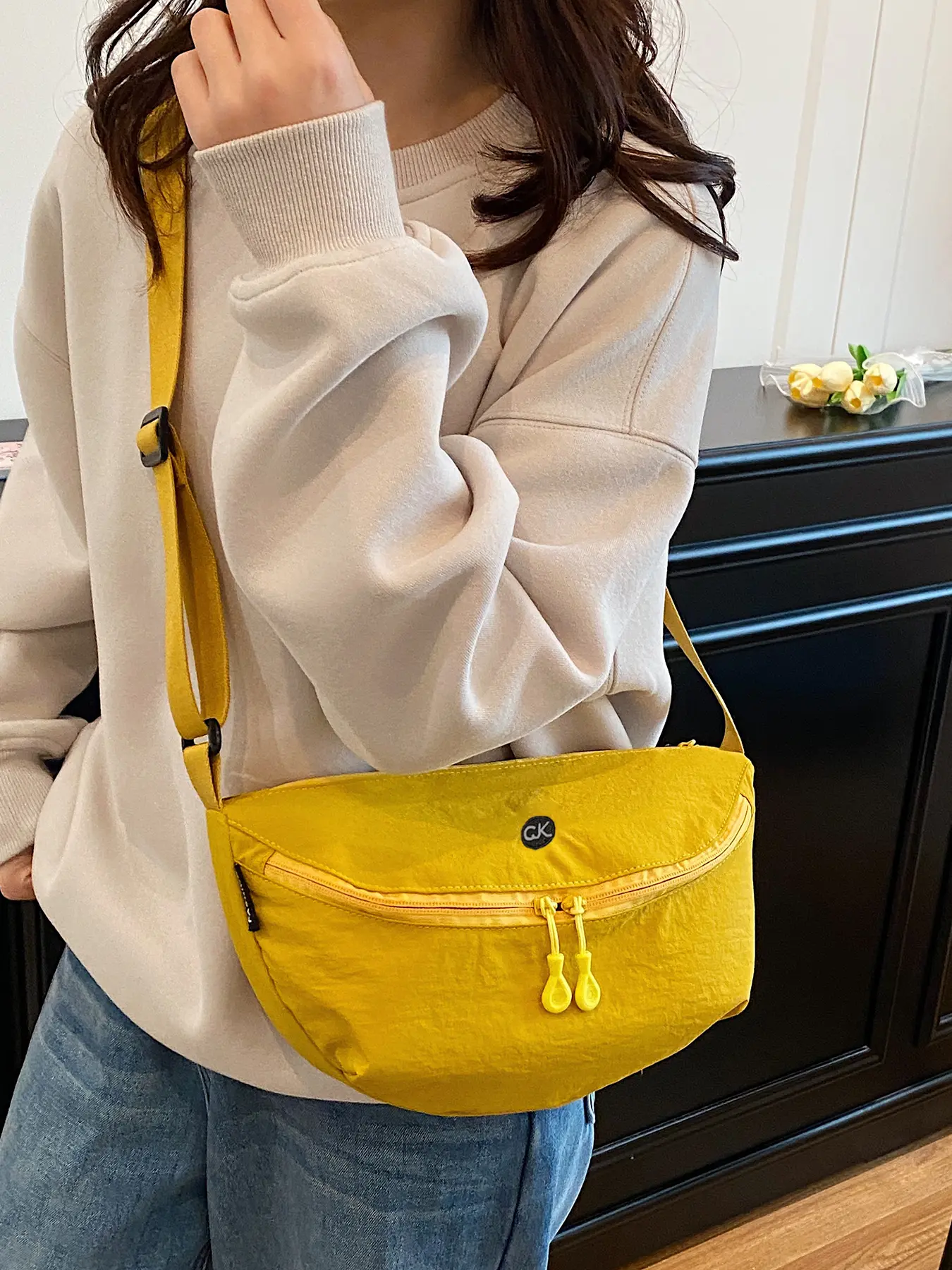 Simple  stylish   classic shoulder crossbody bag, can be crossbody chest bag, trendy and casual versatile multi-color optional, double zipper design with adjustable shoulder strap suitable for outdoor travel,    etc., Fashionable Crossbody Bag