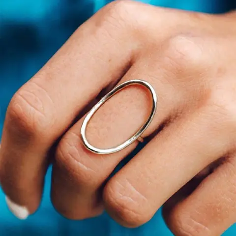 Minimalist Temperament Plain Color Hollow Out Design Ring, Fashion Accessories for Women, Trendy All-match & Exquisite Jewelry for Birthday Gift, Copper Rings
