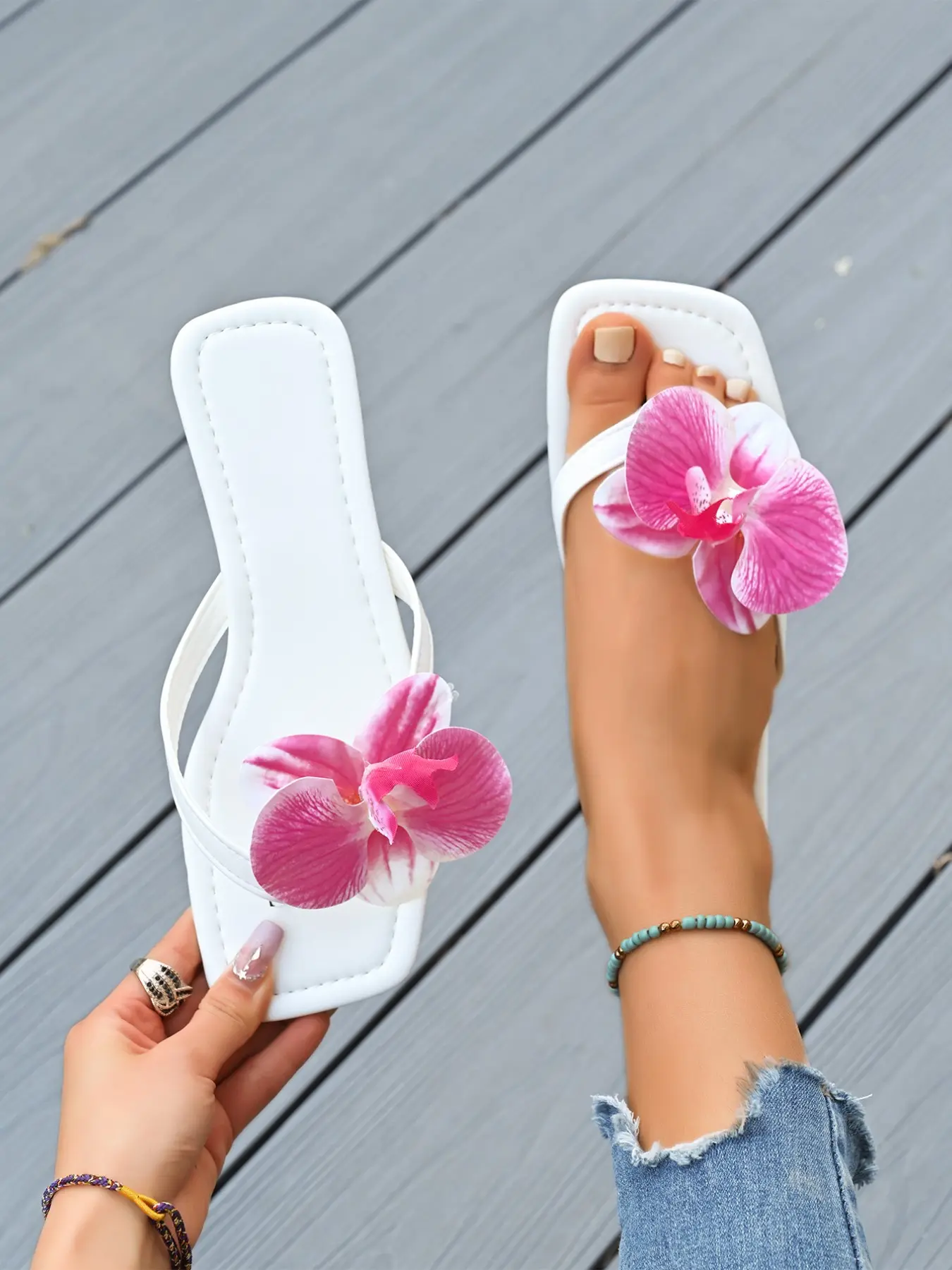 Women's summer floral decoration flat flip flops, women's plus size beach slippers, bohemian style, all day outdoor wear, floral design sandals, Beach Slides Sandals, Flower Decorated Slides, Flipflop Footwear
