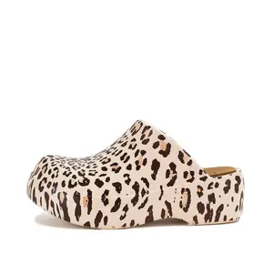 Zippy Clog Zippy Clog