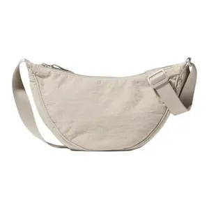UNIQLO Women's Nylon Single-Shoulder Bag with Ergonomic Design in Deep Beige