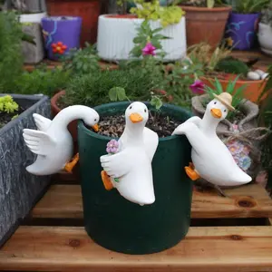 Cute Climbing Duck Design Garden Decoration, 3 Counts/set Creative Garden Duck Ornament, Indoor & Outdoor Decoration for Home Garden Yard, Exterior Decorative Statues, Garden Accessories
