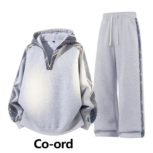 Men’s hooded sweatshirt sports set: fleece hoodie + fleece warm long pants; unisex casual two-piece set; 2026 autumn/winter new arrival; patterned color-block design; trendy outfit; soft and comfortable; effortless one-set ensemble.