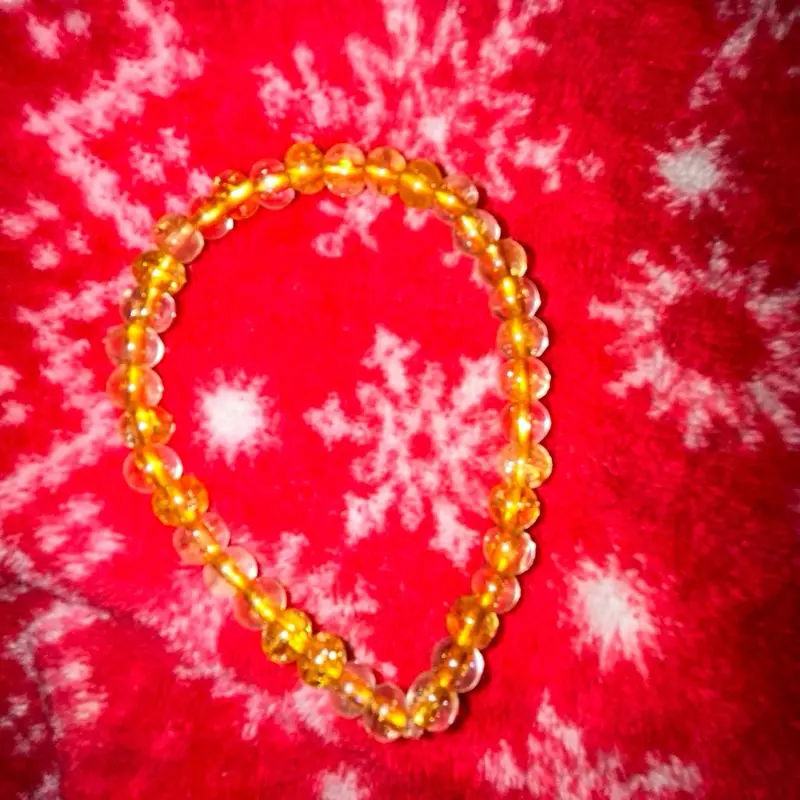 Yellow Sunshine Bracelet with Glass Beads - Elegant and Stylish Accessory for Everyday Wear