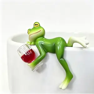 Small Resin Frog Planter, Handmade Creative Decor, Modern Flower Pot for Garden Balcony Patio, All Season & Christmas Decoration, Garden Planters