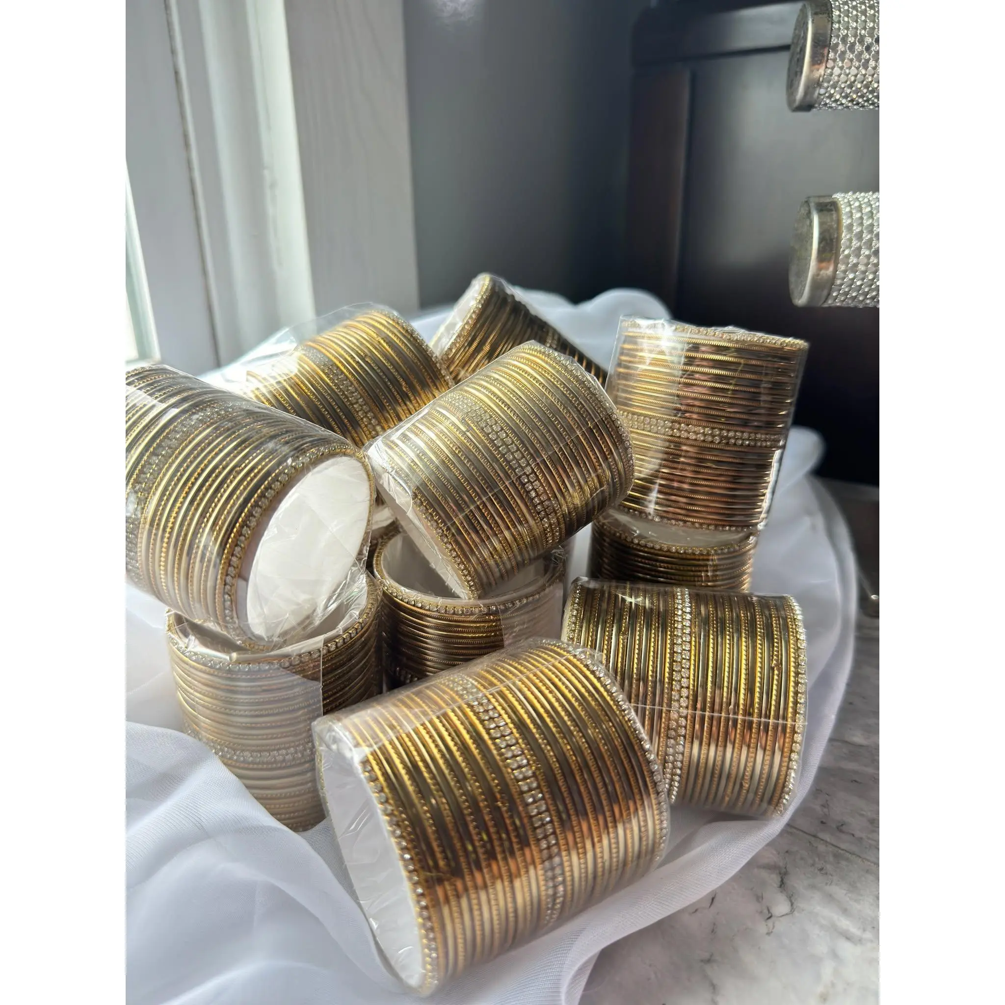 Simple Metal Golden Bangles