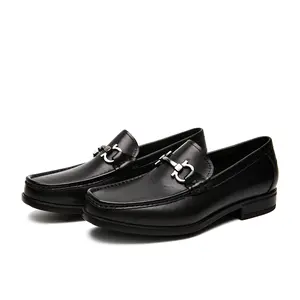 Classic style horse stud buckle men's shoes - one-piece business casual men's shoes - Mocasin shoes - genuine leather loafers - trendy wedding shoes