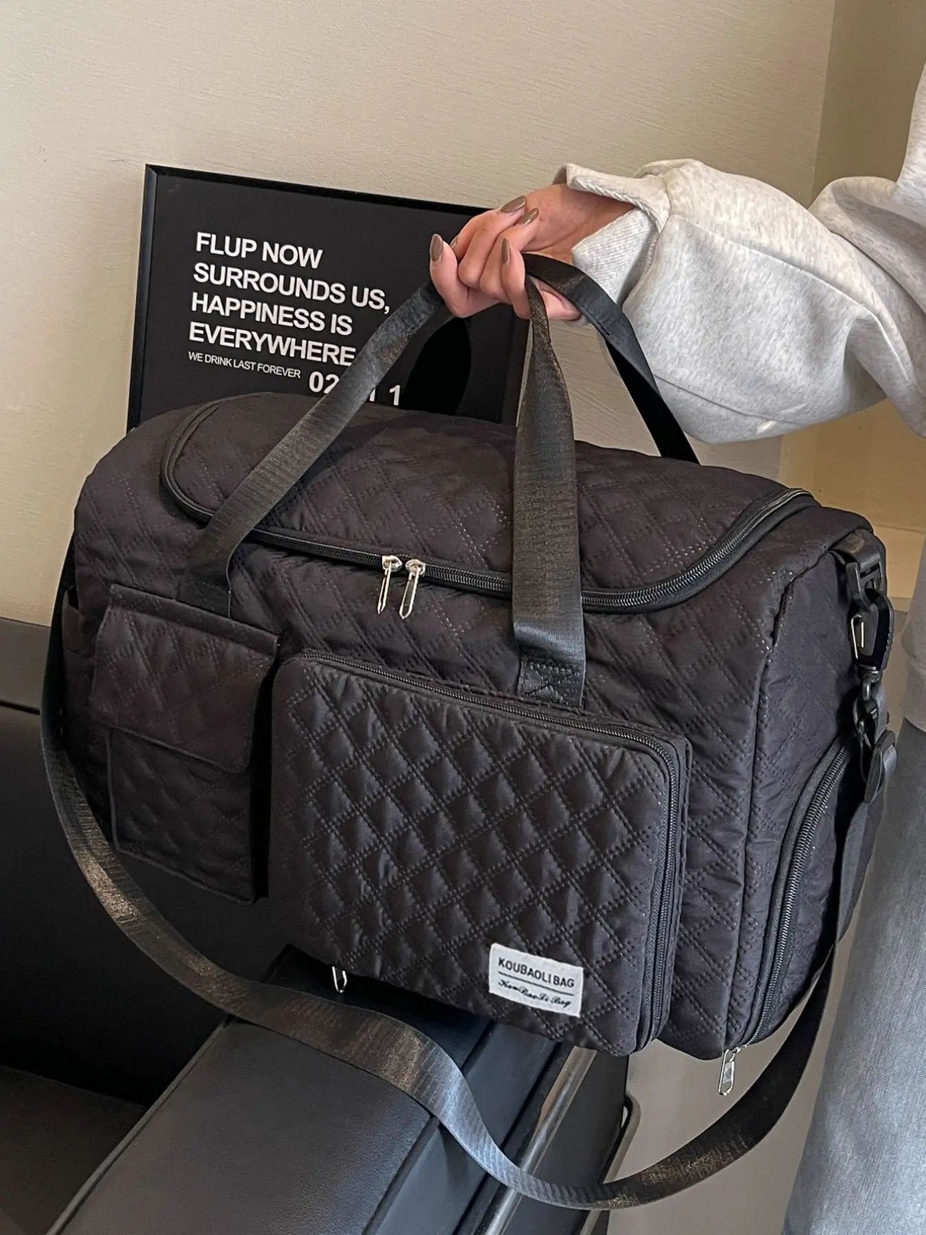 Large Capacity Women's Bag, Fitness Travel Sports Backpack, Short Trip Luggage Tote, Multi-Pocket Foldable Storage, Neutral Convenient Carry-On, Travel Duffle Bag, Travel Essentials Bag