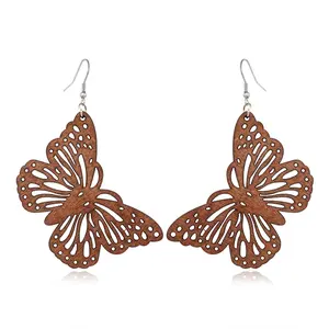 6 pairs of random wooden hollow earrings for women, simple and versatile geometric creative earrings