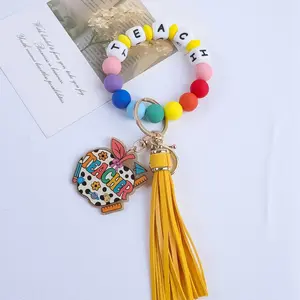 Cute Acrylic Pendant Keychain Bracelet, Trendy Cute Keychain, Wearable Silicone Wristband Key Holder, Fashion Bag Charm for Women and Teens, Portable Car & House Keys Rack