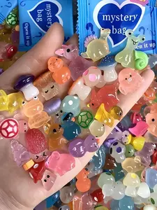 20pcs/50pcs Mini Glow in The Dark Animal Resin Models, Surprise Mystery Bag, Dollhouse & Fairy Garden Decor, Birthday Party Gift, Handicrafts, Ornaments, Resin Animal Sculptures, Home Decoration, Cute Animal Design, Animal Decorations