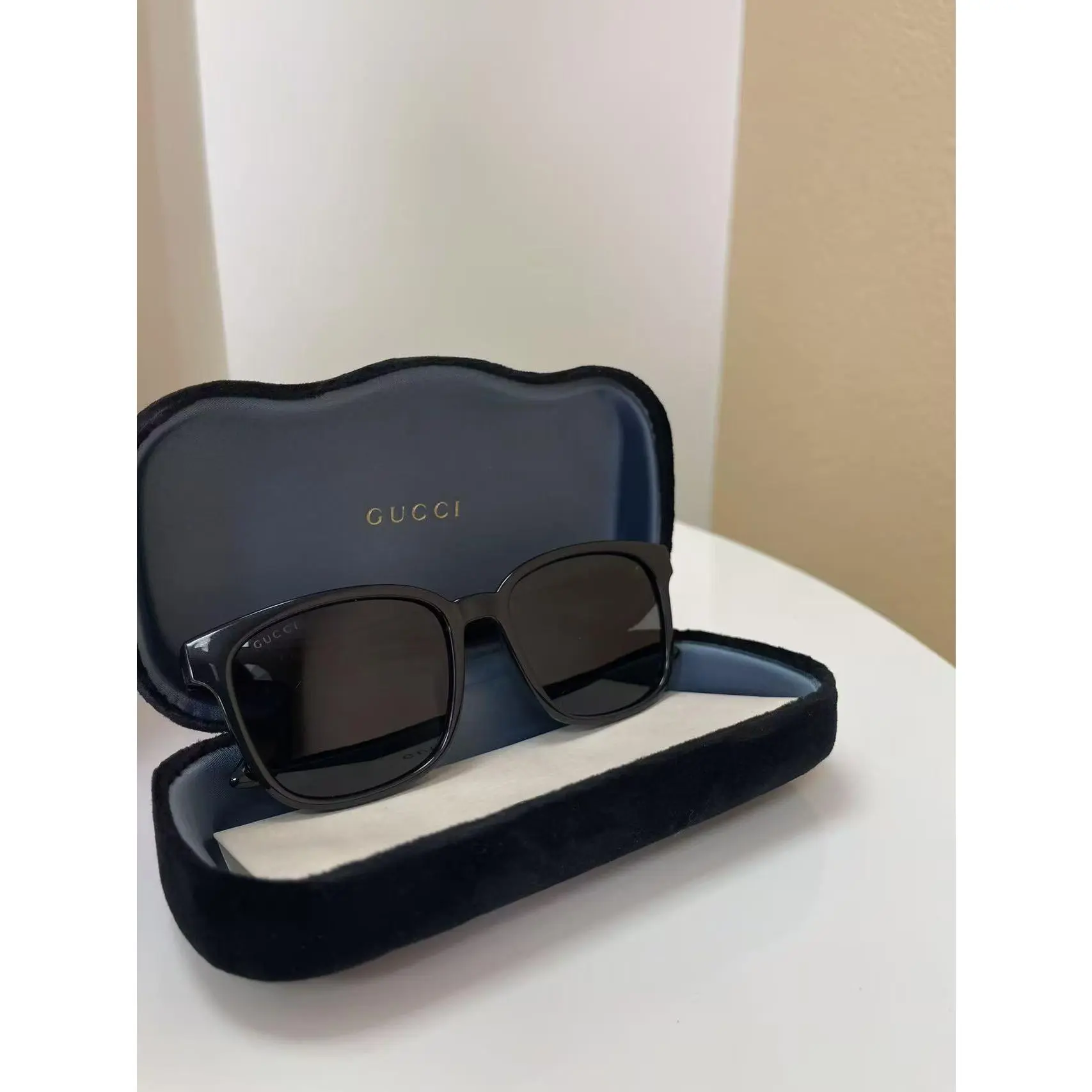 Pre-owned USG0008 Gucci Sunglass Pre-owned USG0008 Gucci Sunglass