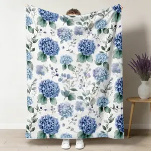 Cozy Blue Hydrangea Print Flannel Throw Blanket - 280GSM Retro Vintage Home Decor, Soft Warm Lightweight, Fading Resistant, Single-Sided Print, Easy Care, Throw Blankets for Bedroom, Ideal for Bed Sofa, Perfect Mother's Day Gift